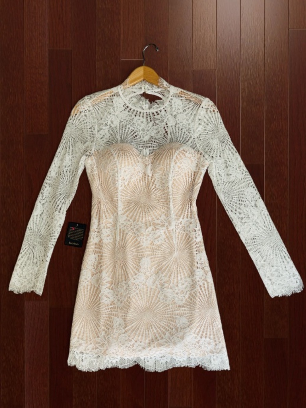 🆕👗 Bebe The Jessica Floral Lace Cut Out Dress Vintage 2 NWT - Picture 4 of 13